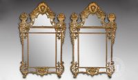 Paire de grands miroirs de style Régence